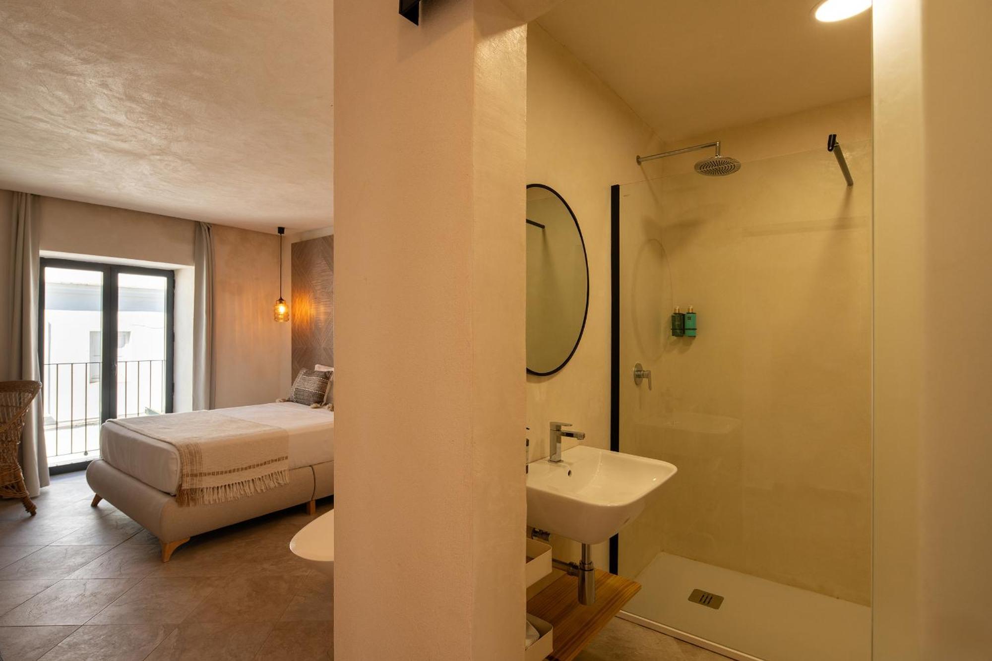 Hotel Victoria - By Atico73 (adults Only)