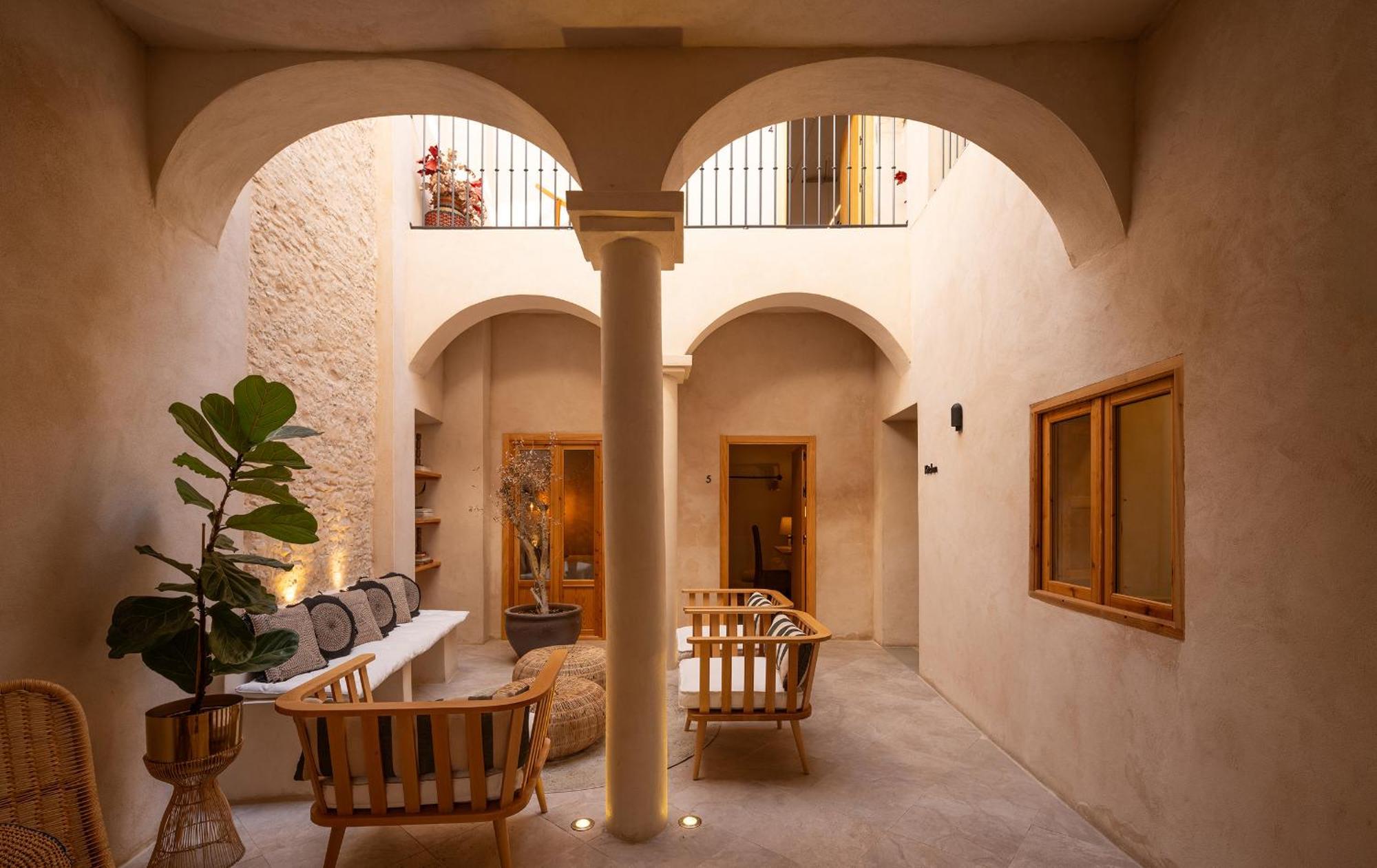 Victoria - By Atico73 (adults Only) * Medina-Sidonia